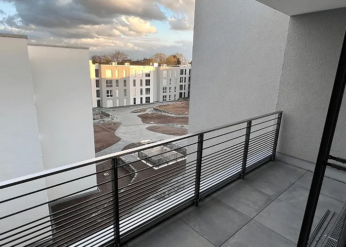 Moderne Wohnung Mit Loggia - Neubau 2023